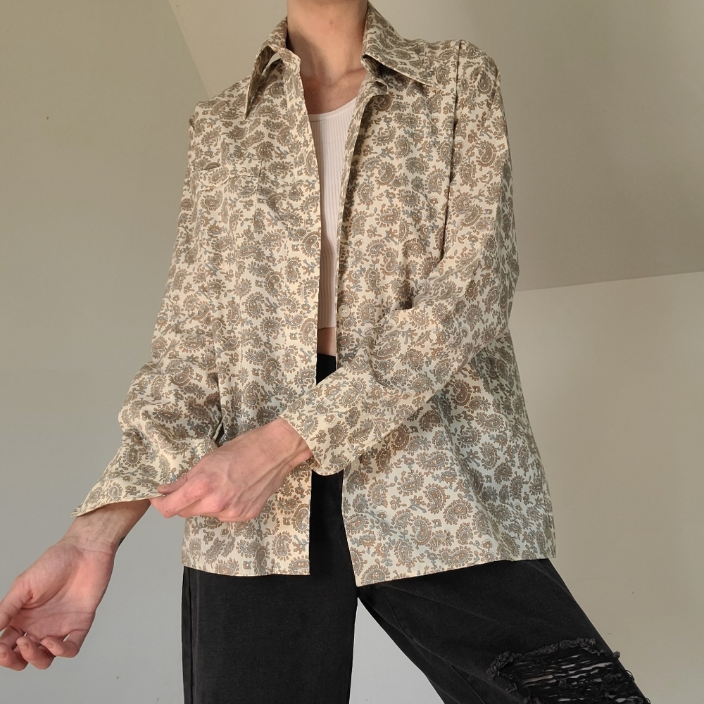 VINTAGE - Patterned button down shirt - Picture 2 of 13